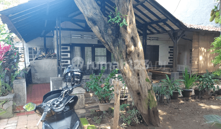 Tanah kosong ( ada rumah tua / hitung tanah saja) di daerah nyengseret- tegalega