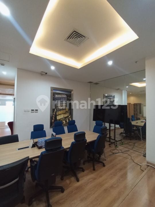 Sewa Office Luas 150 di Sentraya Blok M Kebayoran Baru Jakarta Selatan