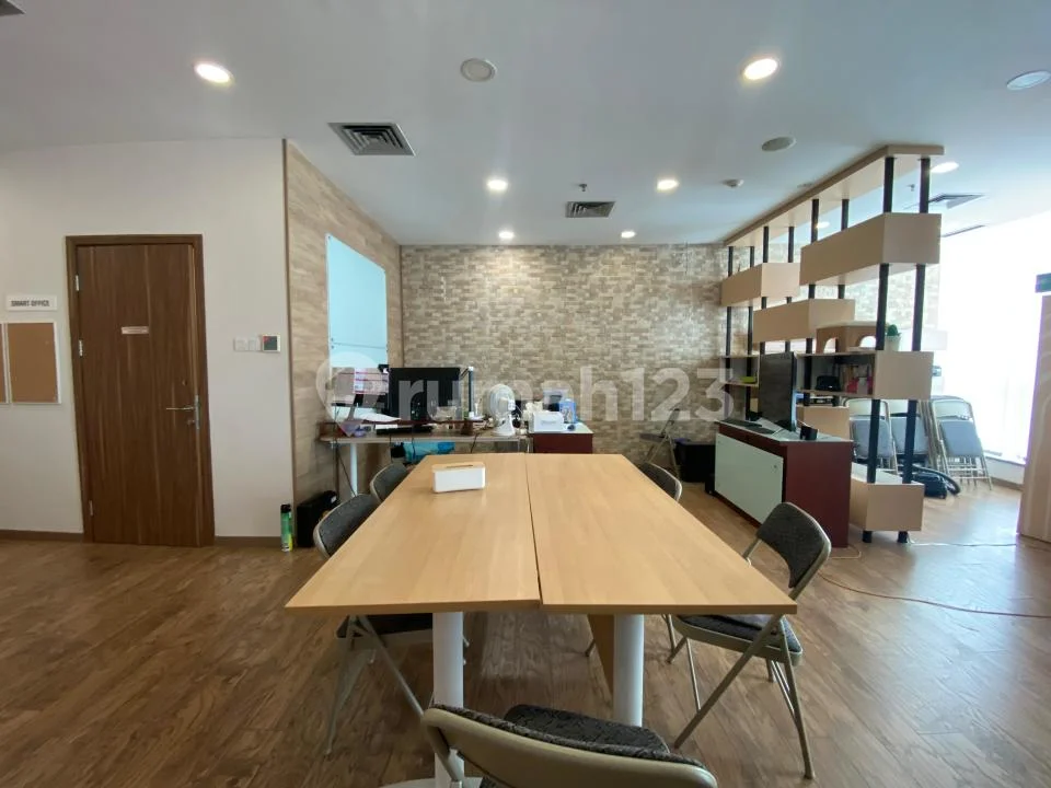 Sewa Ruang Kerja untuk Kantor Semifurnish Apl Tower Central Park