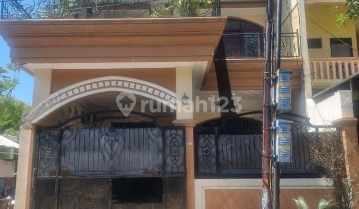 Sell Dukuh Kupang Hook House Surabaya