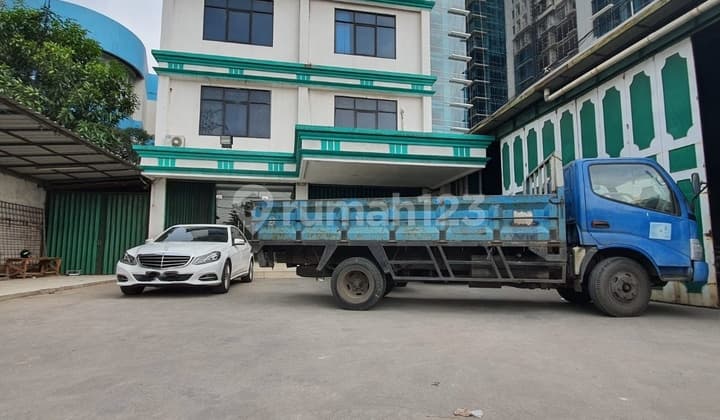 Di Jual Ruang Usaha Siap Pakai di Cut Mutia Margahayu Bekasi