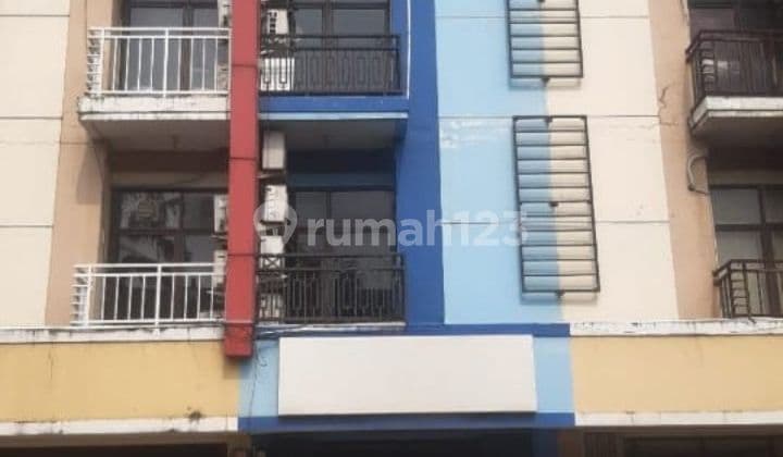 For Sale Ready-to-Use Shop House in Cawang, East Jakarta