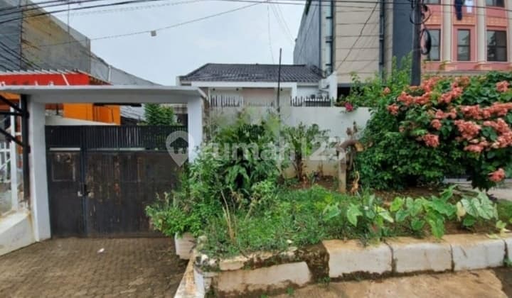 For Sale Business-Suitable House in Wijaya Kebayoran Baru, South Jakarta
