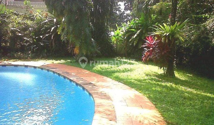 Kesempatan Besar, Taman Luas, Kolam Renang Besar, Area Aman Sangat Tenang, Dekat dengan JIS, Pondok Indah