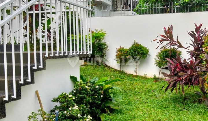 Newly Modern Minimalis Prime Quiet Pool Garden Close To Senayan