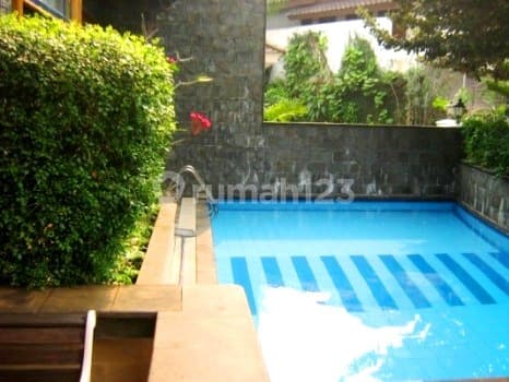 Nice House, Nice Garden And Pool, Quiet And Secure Area, Close To Jis