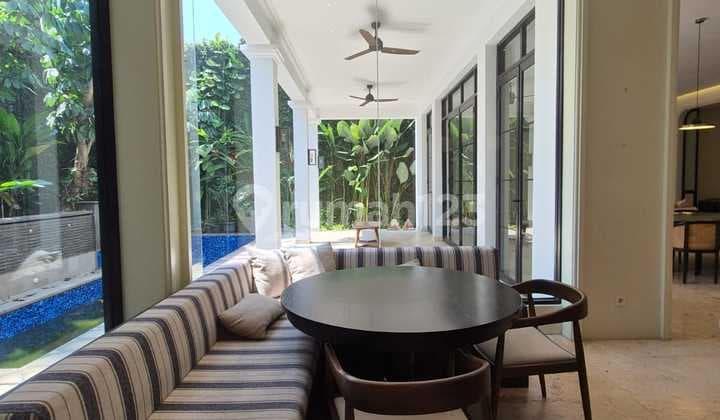 Luxury House Ready Nice Area Close To Senayan