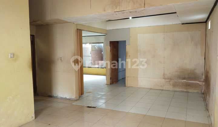 The house in the Sayap Kiaracondong area can be used as a boarding house.