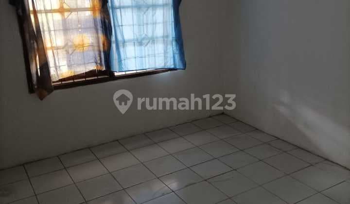 Rumah Siap Huni Di Taman Holis Indah