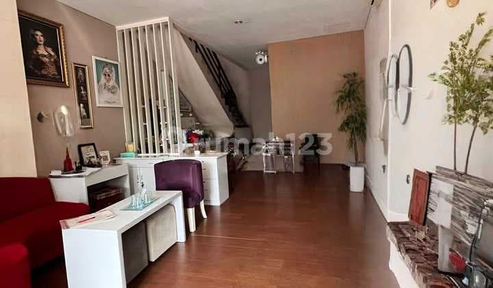 Ruko 2 Lantai Daerah Ramai Di Ciumbuleuit