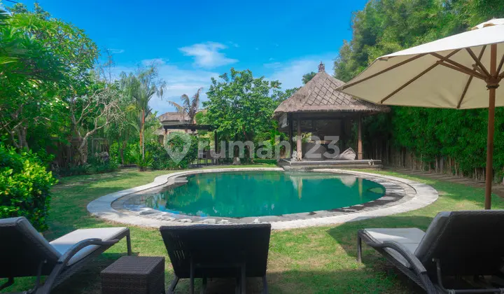Leasehold - Tropical Estate With Huge Garden - Walking Distance To Berawa Beach, Canggu, Bali