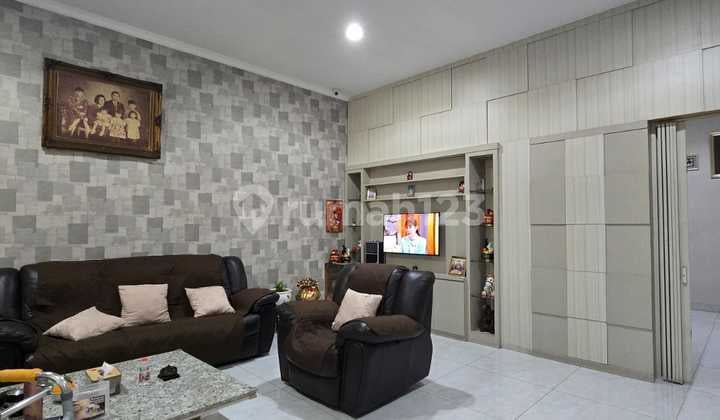 Dijual Rumah Muara Karang, 10X18,8, 3 Lantai, Full Furnished, SHM