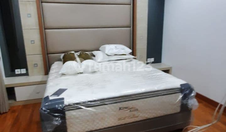 Dijual Rumah Golf Island PIK 6x15, 3KT, Full Furnished