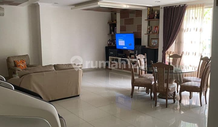 Dijual Rumah Bgm Uk 18x18m2 Full Furnish 2,5 Lantai