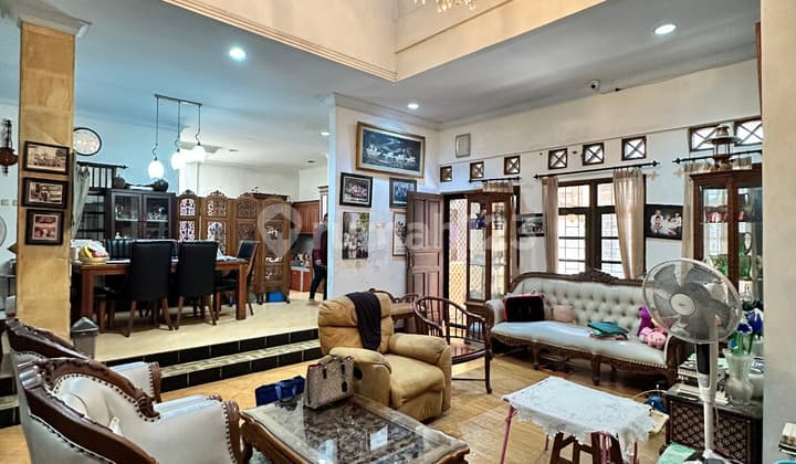 For Sale House on JL Hang Jebat, Kebayoran Baru, South Jakarta