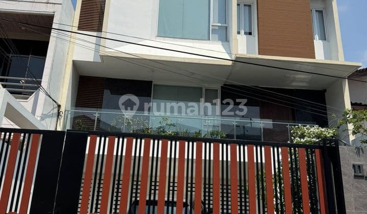 Dijual Rumah Pluit Modern Minimalis Full Furnish di Pluit - Jakarta Utara