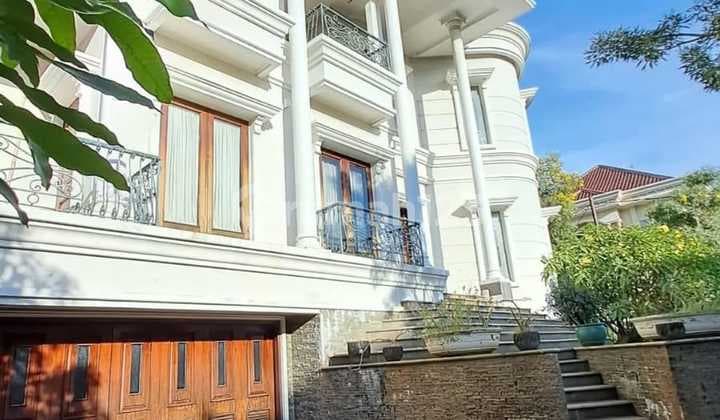 Luxury House Fully Furnished Hook for Sale in Villa Permata Gading - North Jakarta