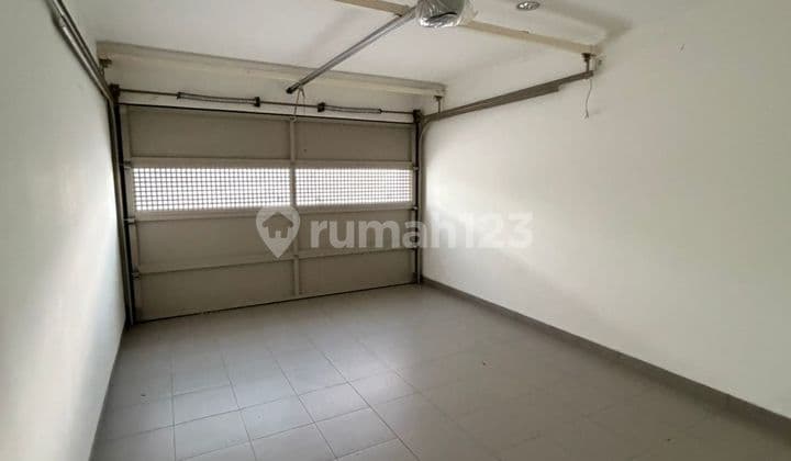For Sale Golf Island Symphony House - PIK