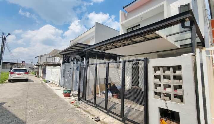 Nice House SHM Mezzanine Gunung Anyar 97 Meters