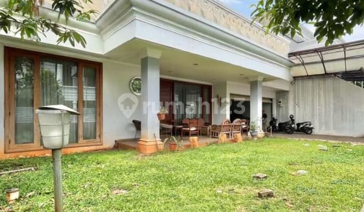 Radio Dalam Garden House Kebayoran Baru