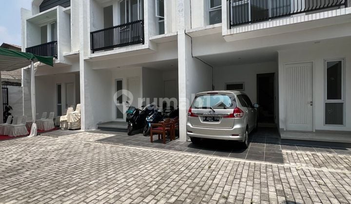 Rumah Baru Siap Huni Dalam Mini Cluster Akses ke Sangat Dekat Tol Jatiwaringin Bekasi