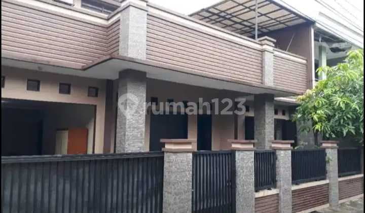 Rumah Siap Huni Lokasi Strategis Dekat LRT, Rumah Sakit Persahabatan, Perkantoran, Perbankan, Dekat Tol Dalam Kota di Rawamangun Jakarta Timur