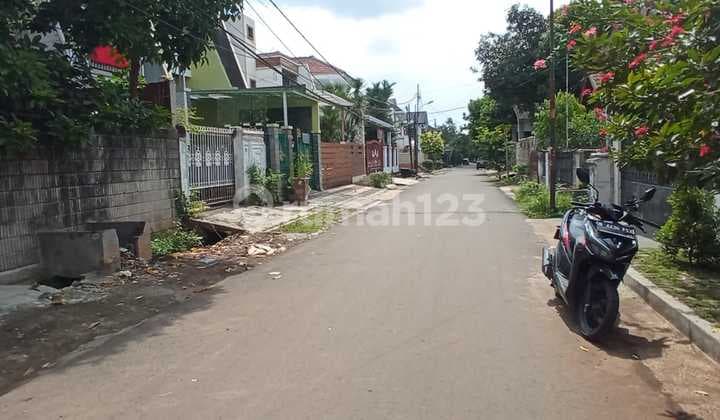 Rumah Lama Hitung Tanah Dalam Komplek Ptb Pondok Kelapa