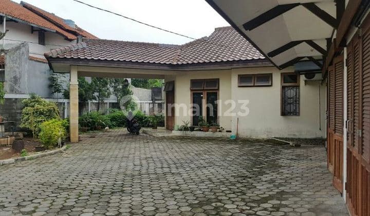 Rumah Butuh Cepat Cocok untuk Cluster Harga Murah Lokasi Strategis Dekat ke Pintu Toll Akses Jalan 2 Mobil di Bambu Apus Cipayung Jakarta Timur