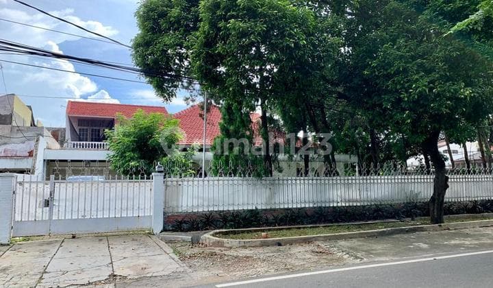 Rumah Dalam Komplek Elit Eks Auri Jatiwaringin Permai Lokasi Strategis Dekat Pintul Tol Becakayu Jatiwaringin, Cawang, Keamanan Komplek One Gaet System di Jatiwaringin Jakarta Timur