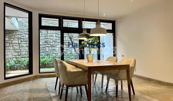 Rumah Jl. Parang Tritis, Ancol Barat. Siap Huni Harga Murah Nego