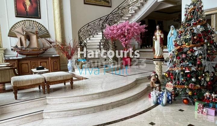 Dijual Rumah Mewah di Pinisi Indah, Pantai Indah Kapuk. Harga Nego