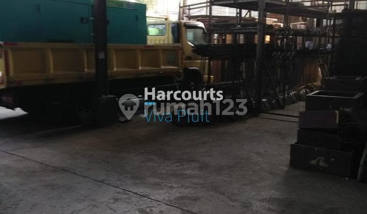 Dijual Gudang 2 Lantai di Jalan Raya Bekasi Timur. Harga Nego