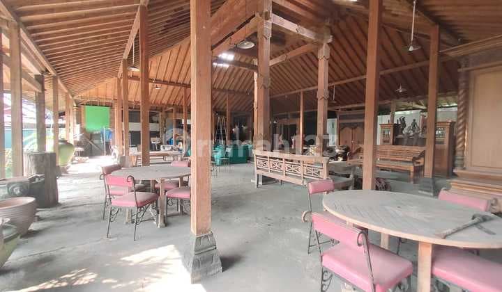 Ruang Usaha Murah Bangunan Joglo Pinggir Jalan Gejayan Cocok Kafe/resto Dkt Ugm & Uny