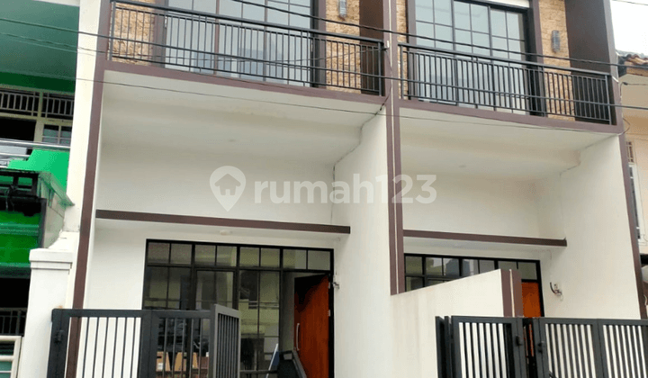 Rumah 3lt 48m type 3KT Pondok Kelapa Duren Sawit Jakarta Timur