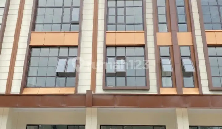 Ruko Conifera 3 Floors 10x15 150M Metland Menteng Cakung East Jakarta