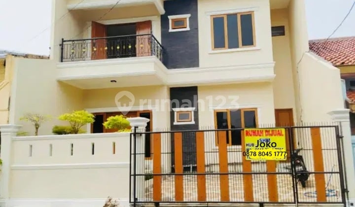 Rumah Bagus 2 Lt Siap Huni 5 Kamar Tidur di Rawamangun, Jaktim