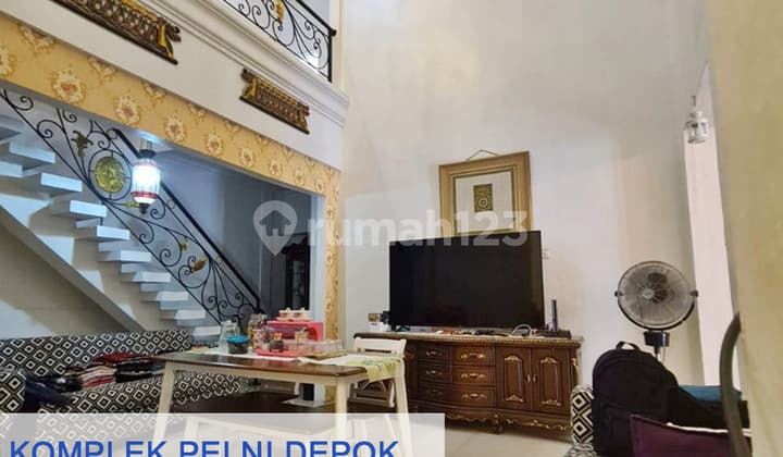Rumah Cantik 2 Lantai Dekat Tol di Komplek Pelni, Depok