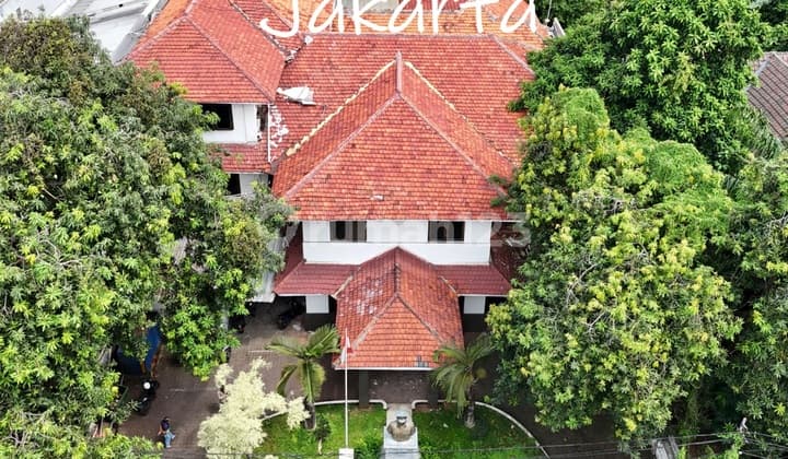 Gedung area Istimewa Jalan Utama Menteng, Jakarta Pusat