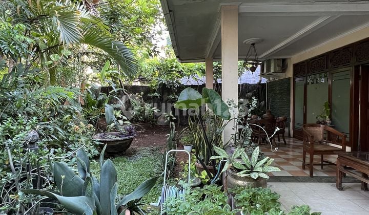 Rumah Lama Area Blok S, Senopati, Kebayoran Baru, Jakarta Selatan