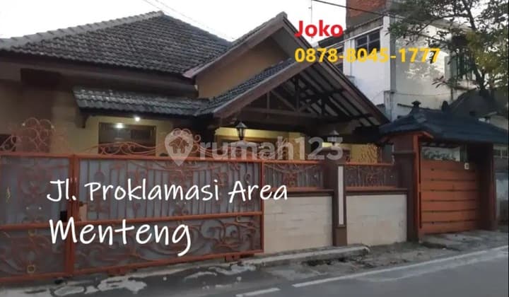 Rumah Asri area Jl. Proklamasi, Menteng, Jakarta Pusat