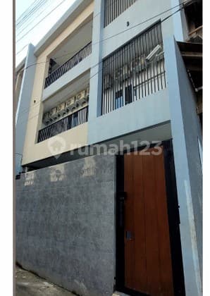 Rumah Kost Baru 60 Kamar Omset 150Jt/Bln di Kemanggisan, Jakbar