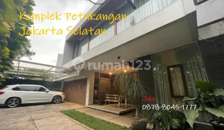 Luxury House with Pool in Petukangan Complex, Pesanggrahan, Jakarta
