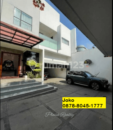 Rumah Mewah 2.5 Lantai Ada Private Pool Di Tebet Barat, Tebet
