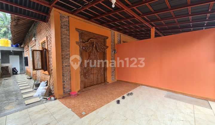 Rumah Gebyoh Jawa Kt 3 Km. 2 Jl. Utama Ii Srengseng Sawah, Jagakarsa