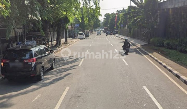 Disewakan Ruko Siap Pakai Strategis di Jatinegara Jakarta Timur