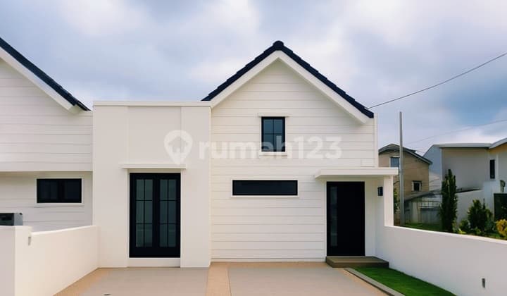 Rumah American Modern Nol Jalan Raya Provinsi Di Malang Kota - Lokasi Super Strategis & Siap Huni