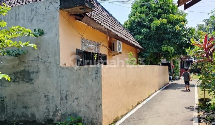 Rumah Terawat Dwngan Tanah Yg Luas Bangunan Kokoh Di.kamoung Sawah Jatimurni