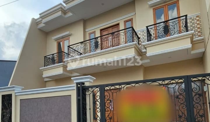 Rumah Brand New 2 Lantai dekat Mall Basura Jakarta Timur