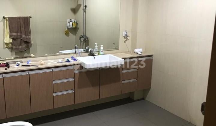 Rumah Janur Indah 2 lantai Selangkah Ke Mall Kelapa Gading