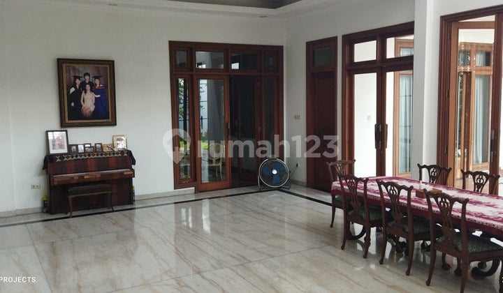 Rumah Furnished 2 Lantai Cluster Exclusive Kelapa Gading
